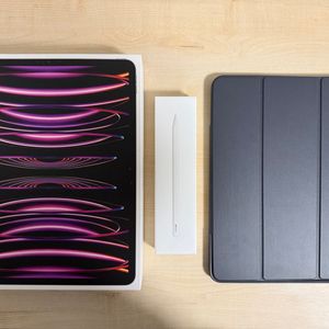 아이패드 프로 12.9 M2 128GB + 펜슬,케이스