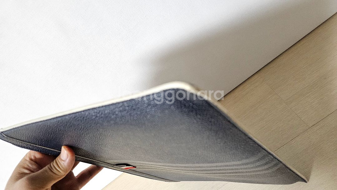 (가격인하)톰브라운 클러치--3