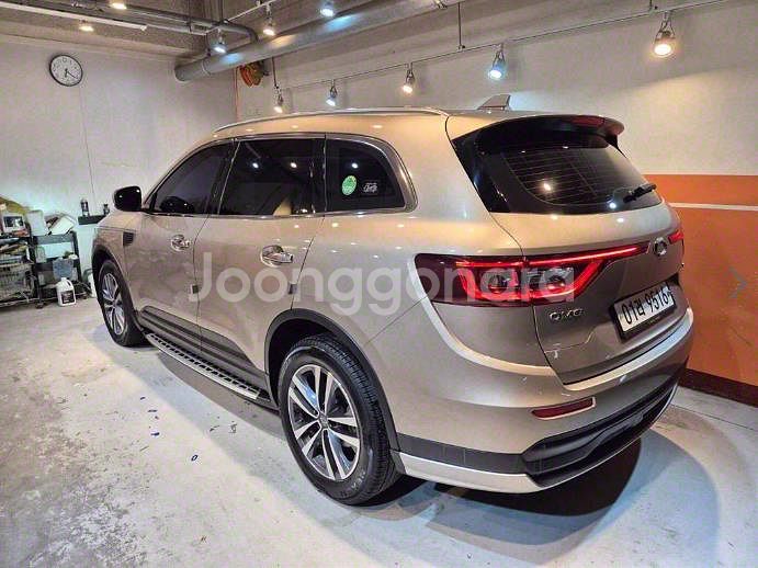@17년식 QM6 2.0 dCi 4WD RE 플러스--2