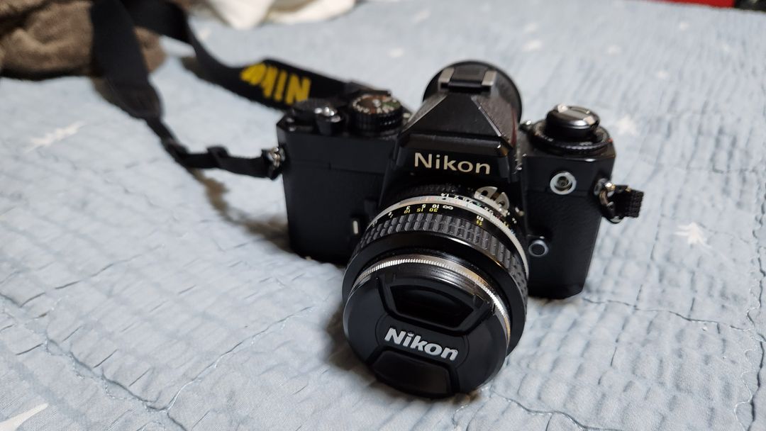 니콘 필름카메라 FE +50mm F1.4, FM2 사촌