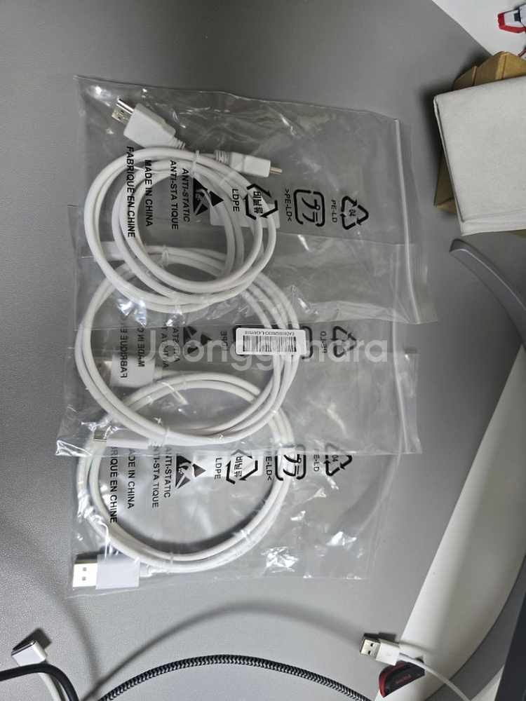 LG 4K 모니터 판매합니다--2