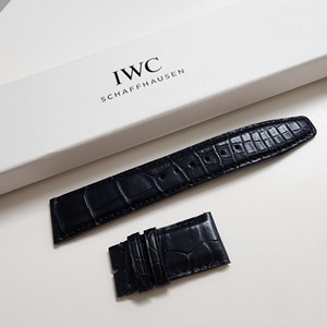 iwc 스트랩 가죽줄 판매합니다