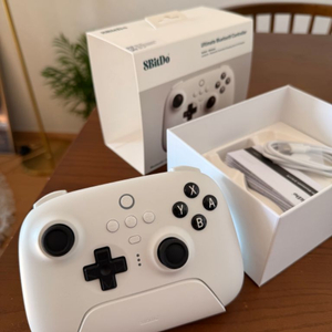 8BitDo 얼티메이트 블루투스 컨트롤러 (택포)