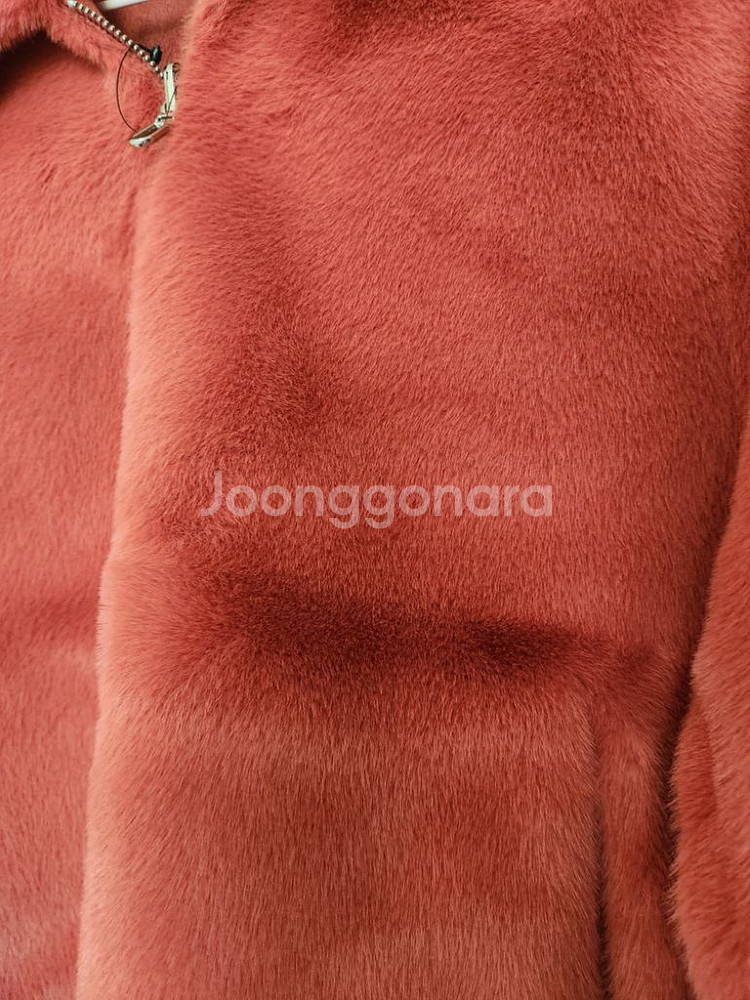 비지트인뉴욕 인조퍼 밍크털자켓 양면털코트--5