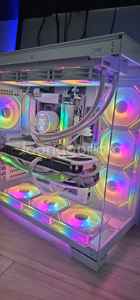 라이젠9 7950X3D X670E 4090 화이트--0