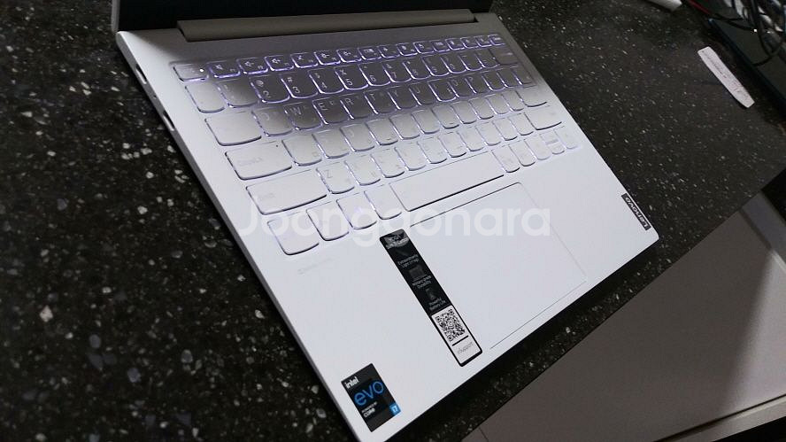 레노버 YOGA 슬림7i 화이트 노트북/i7,카본--5
