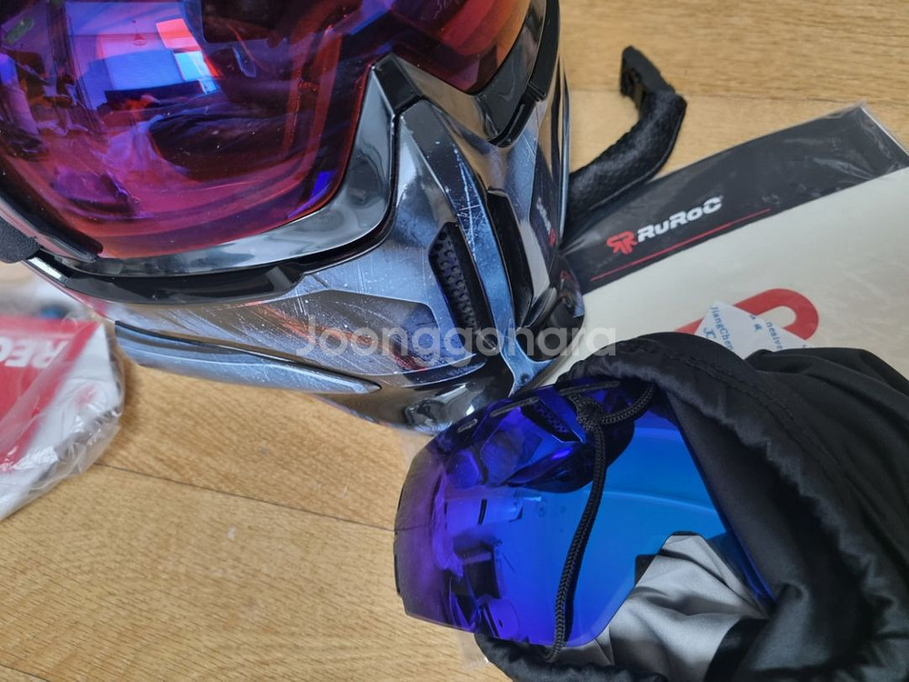 간지 좔좔 루록헬멧 팝니다.--1