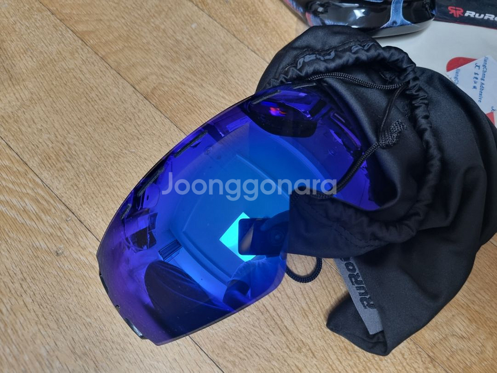 간지 좔좔 루록헬멧 팝니다.--6