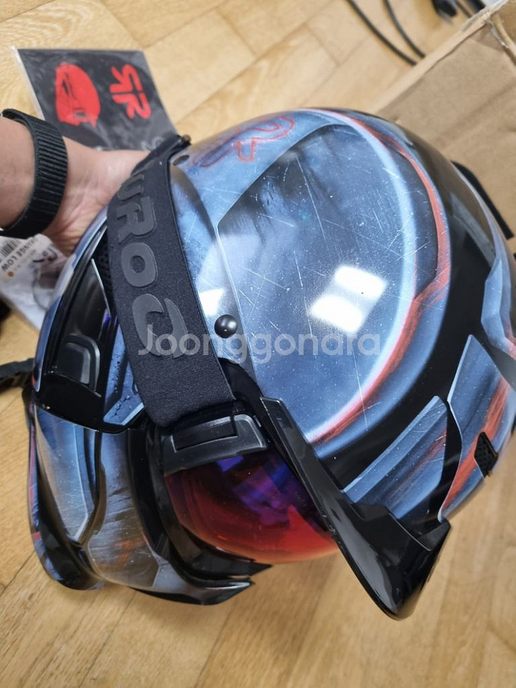 간지 좔좔 루록헬멧 팝니다.--8