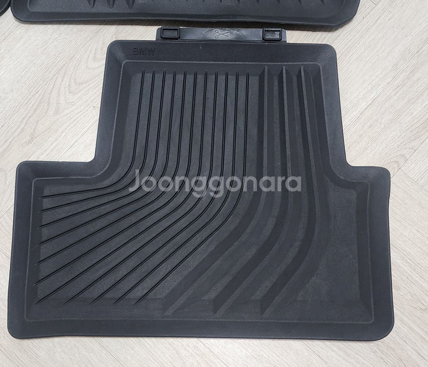 BMW i4(G26) 정품 고무매트--2