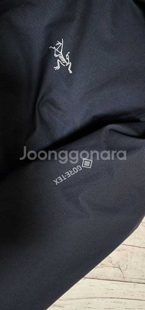 아크테릭스 노반고어텍스 여성s 블랙--2