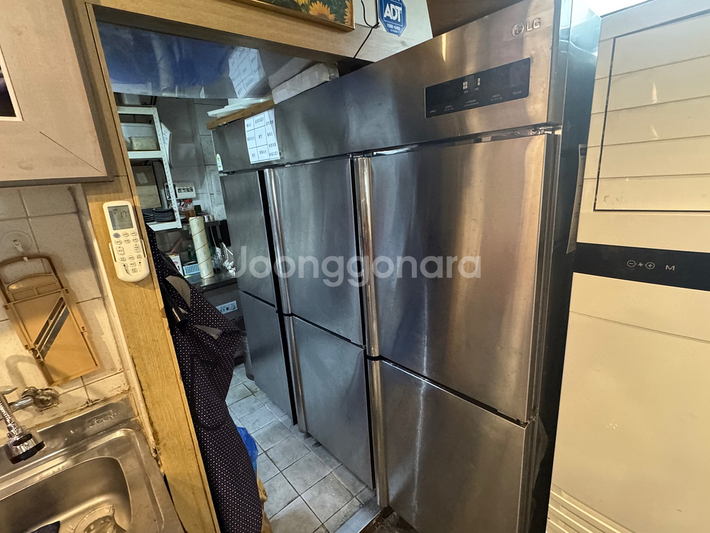 업소용 냉장고 6문 (냉장4 냉동2)--1