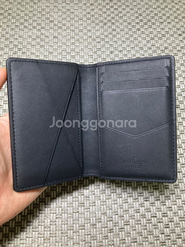 루이비통 에어로그램 포켓 오거나이저 블랙--2