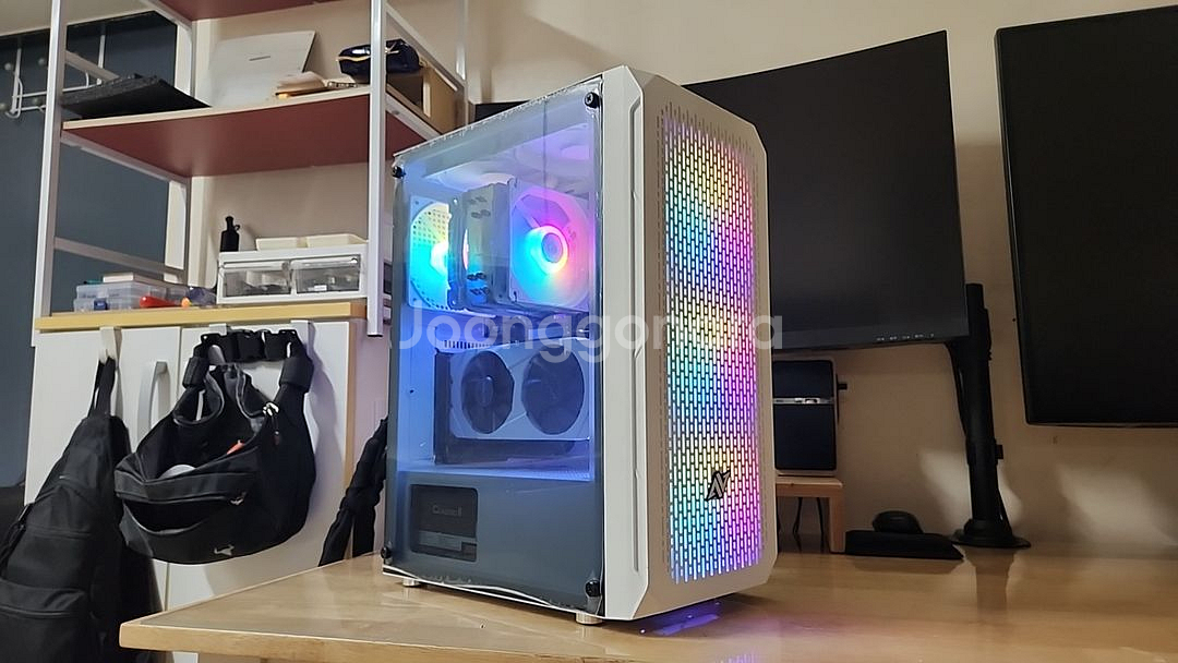 [안성] 화이트 RTX2060 본체와 32인치 144--1