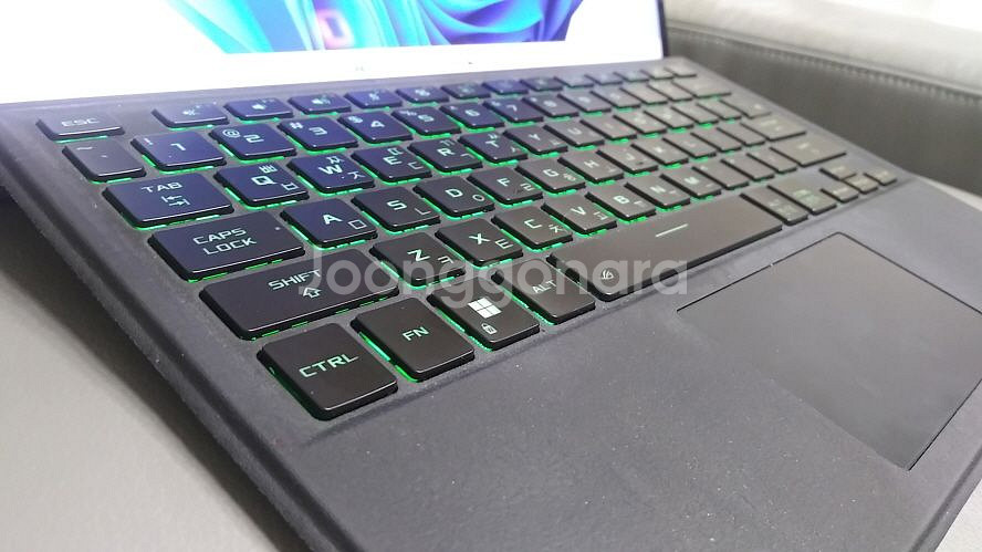 아수스 ROG Flow Z13 가성비 태블릿 노트북--4