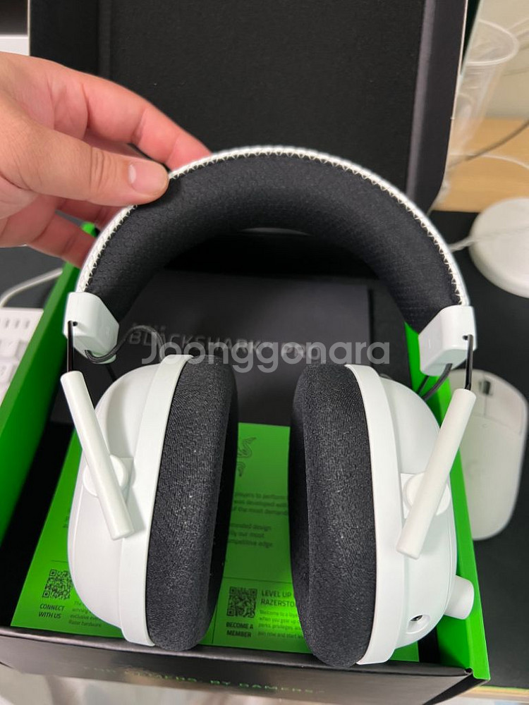 레이저 블랙샤크 V2 pro 2023 팝니다--4