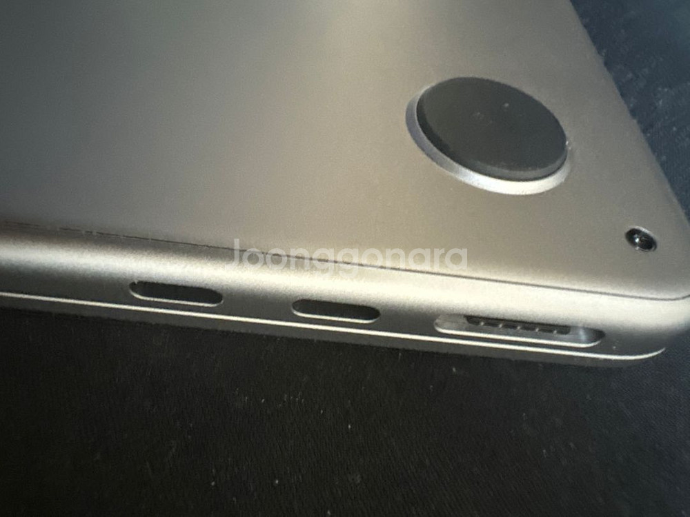 맥북에어 13인치 m2 8코어--2