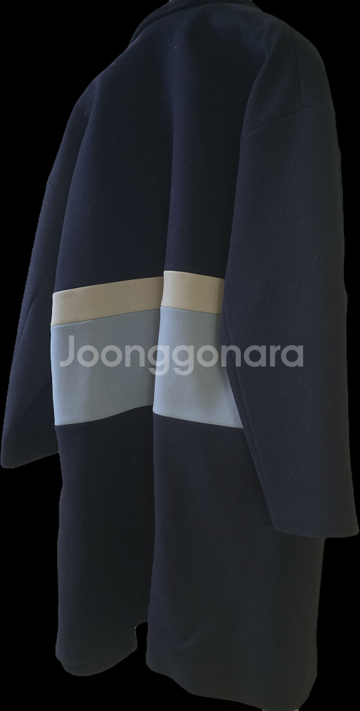 시스템옴므 배색 캐시미어 네이비 코트 팔아요--1