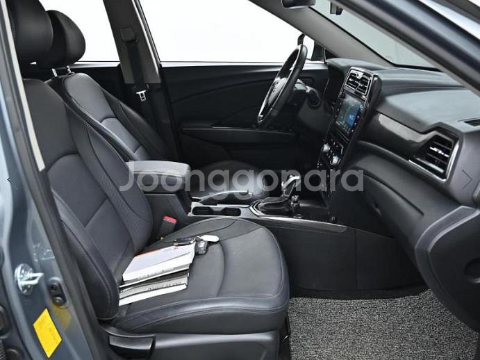 @19년식 베리 뉴 티볼리 1.5 가솔린 2WD V5--9