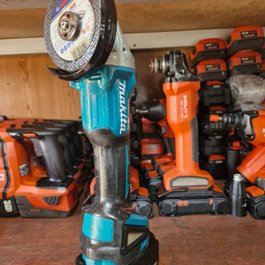 마끼다충전그라인더 DGA404.TYPE2.브러쉬리스7ㅂ