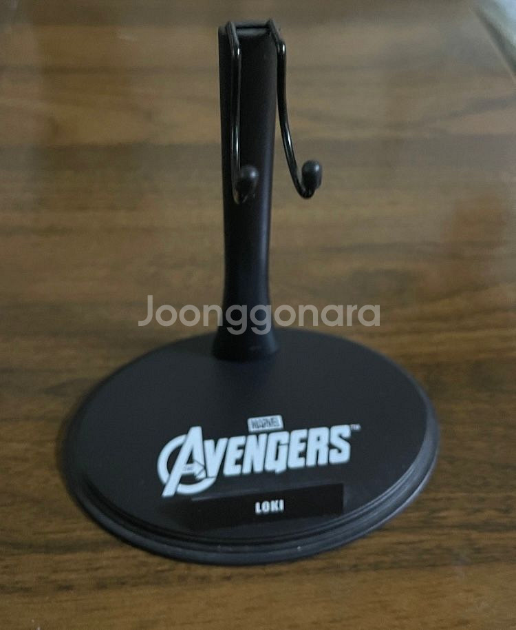 2012 어벤져스 AOU 로키 핫토이 피규어 판매합니다--2