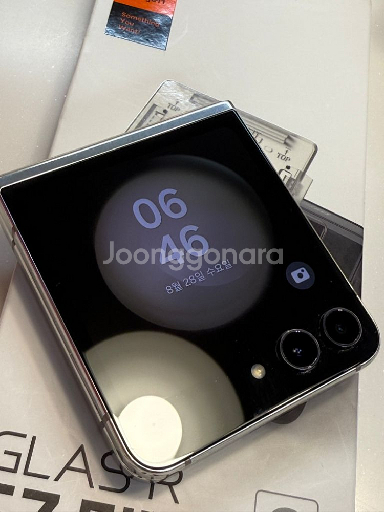 갤럭시Z플립5 크림화이트 512G 풀박 SM-F731--3