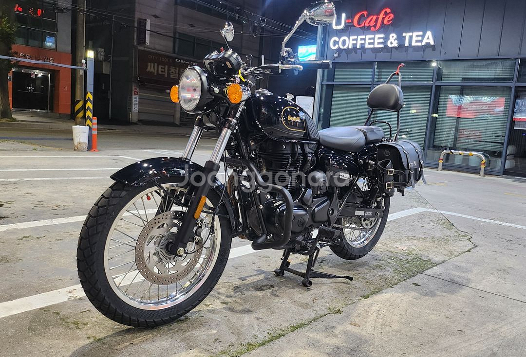 베넬리 임페리알레 400--2