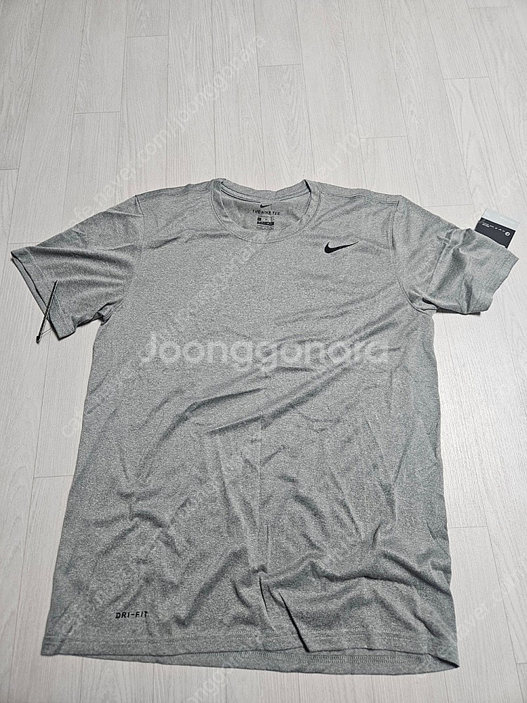 나이키 드라이핏 반팔 100 (L)--1