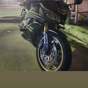 cbr600rr 12년식 요시무라정품배기 팝니다