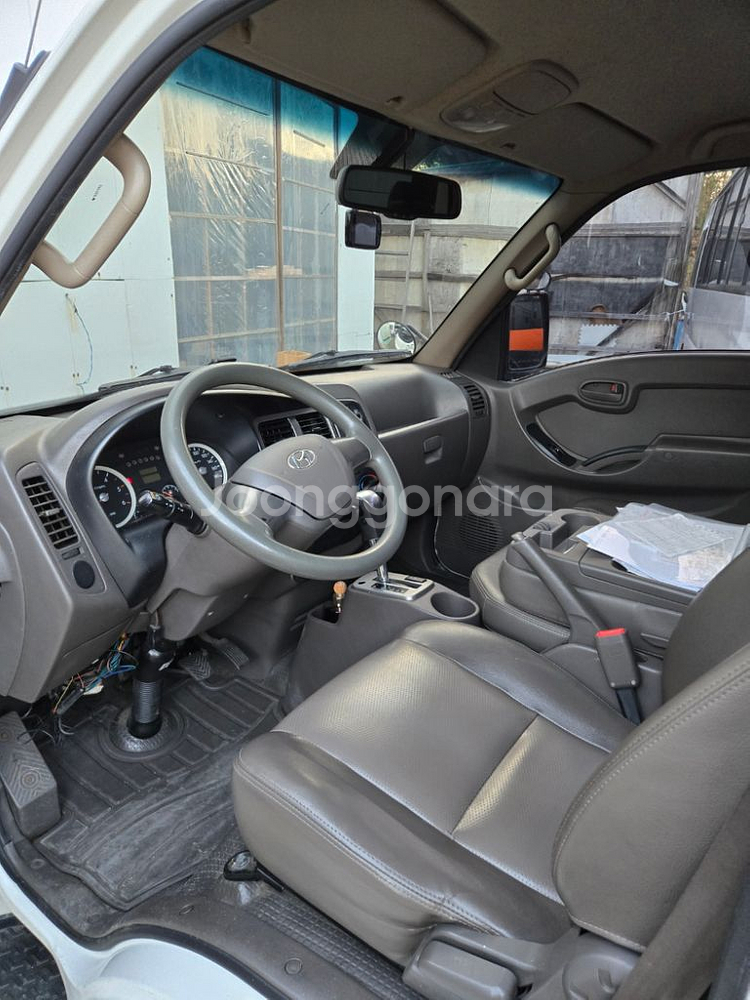 현대시티밴 캠핑카오토 판매.--4