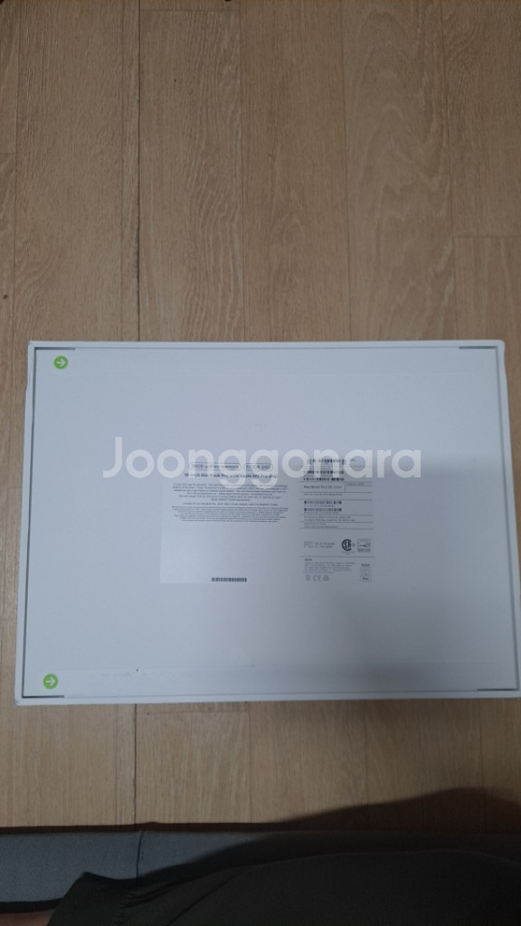 블랙 맥북프로 m3 16인치 12코어 36램 512sd--2