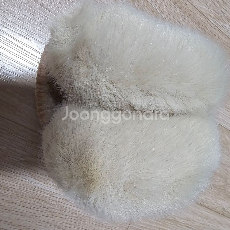 접이식 토끼털 귀마개 새제품--2