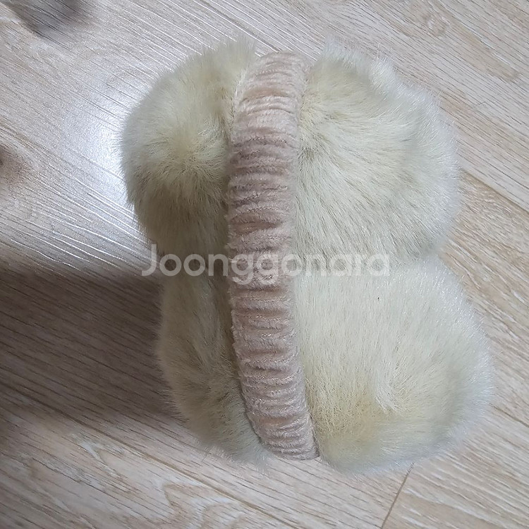 접이식 토끼털 귀마개 새제품--1