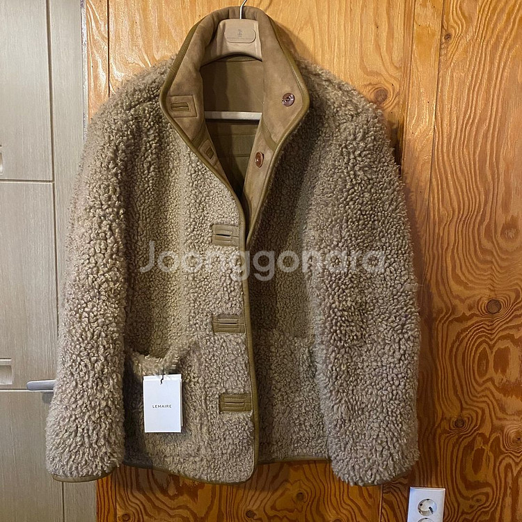 르메르 23 F/w 리버서블 시어링 레더 자켓(무스탕)--2