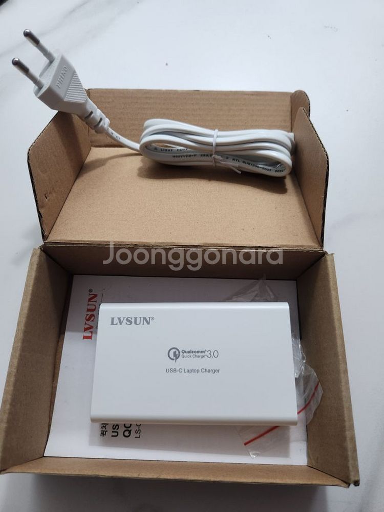 LVSUN PD 40W 3A3포트 충전기 LS-Q3U--1