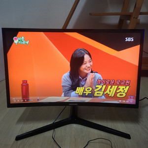 삼성 24인치 144Hz 게이밍 커브드 모니터 C24R