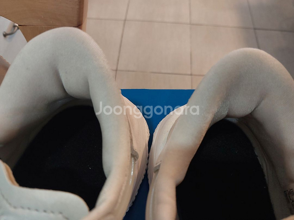 아디다스 오즈위고 흰핑 택포 3만--3