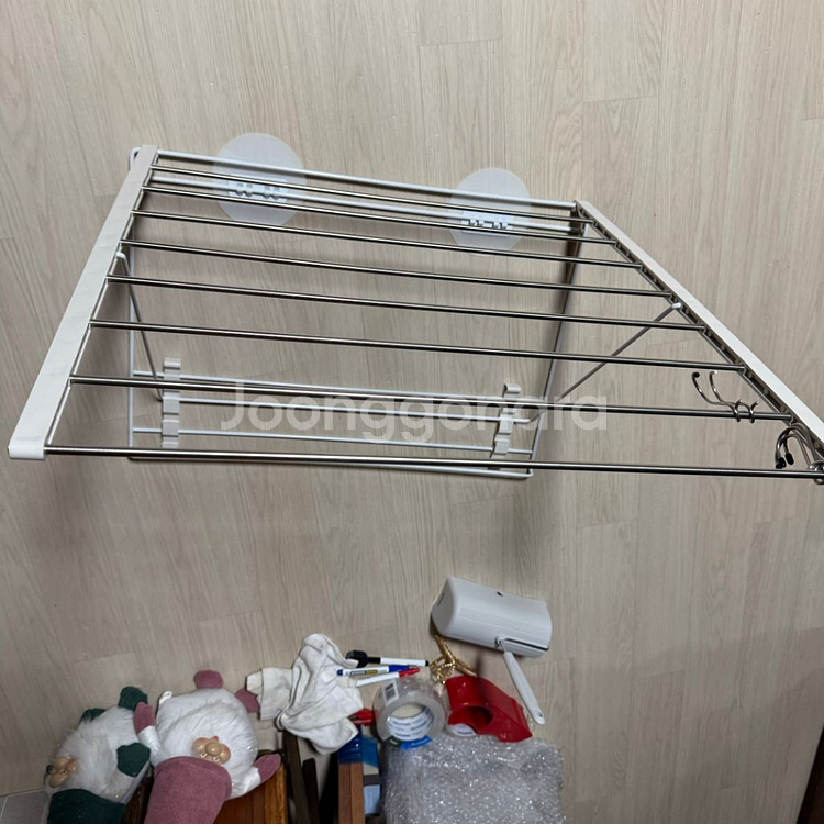 창문 부착형 접이식 건조대--3