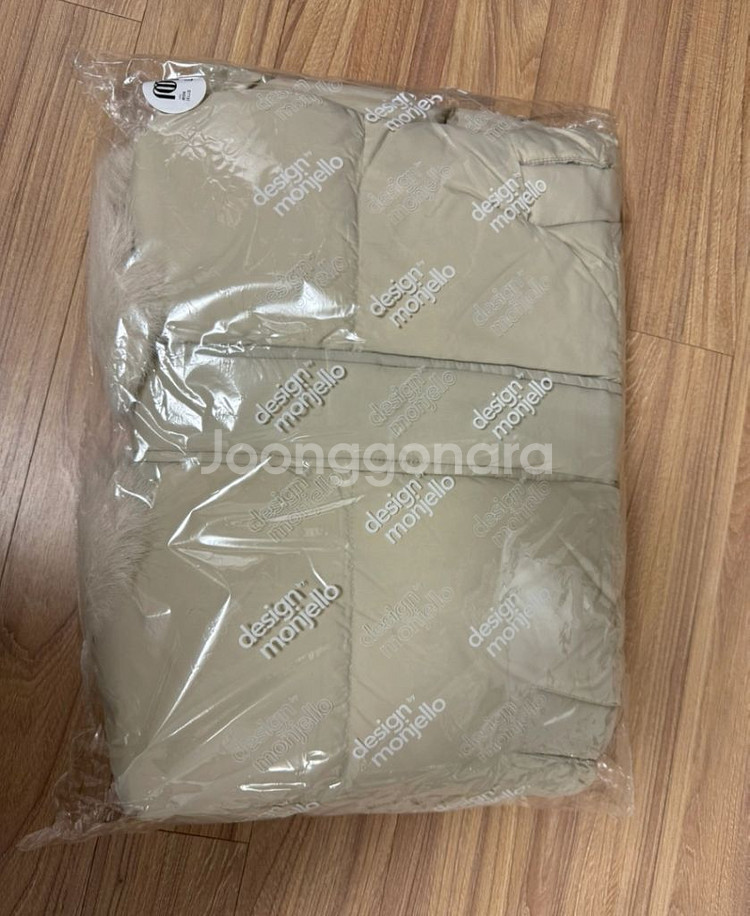 몽젤로 카이만패딩 베이지 L 새상품--1
