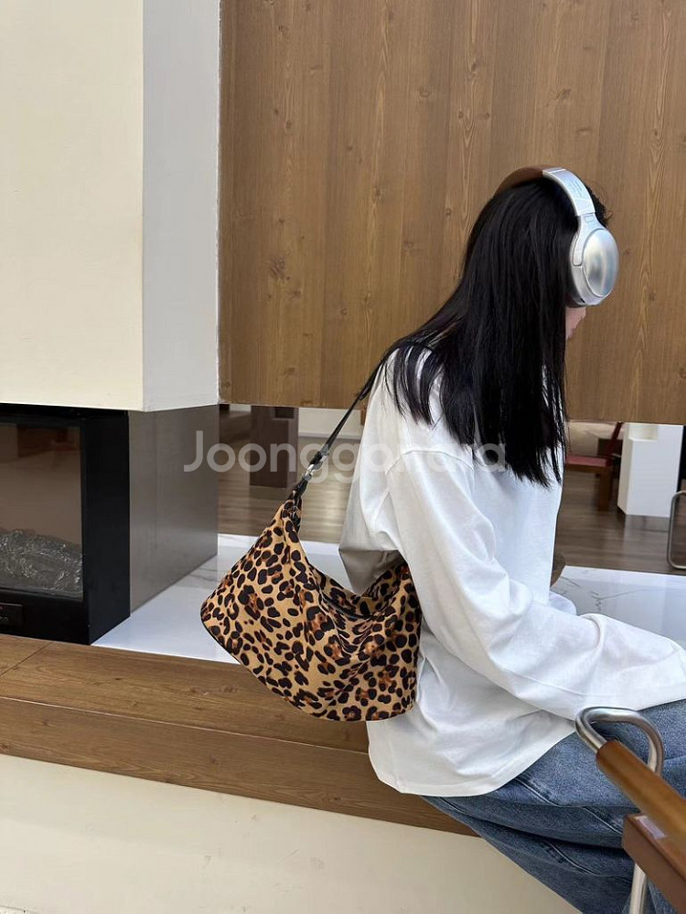 레오파드 호피 숄더백 크로스끈포함--1