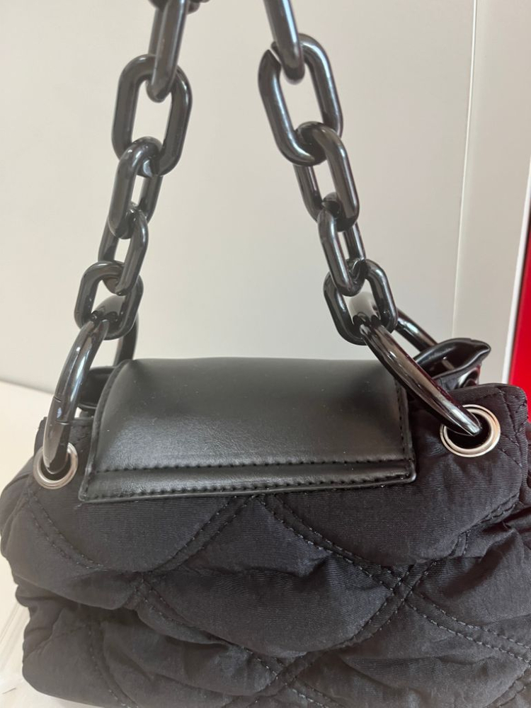 자라 퀄팅 가방 이미지