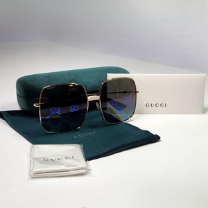 Gucci sunglass