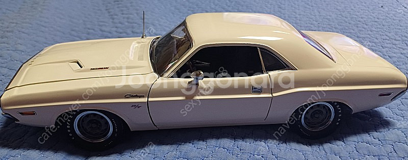 그린라이트 닷지 챌린저 1970. 1/18스케일.--7