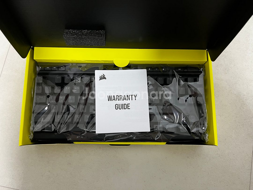 커세어 K70 RGB TKL 게이밍키보드 은축(풀박스)--1