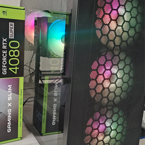 7800X3D RTX4080슈퍼컴퓨터 팝니다