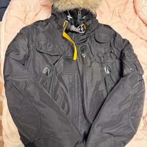 파라점퍼스 고비 20FW 롯데탑스(M) 팝니다