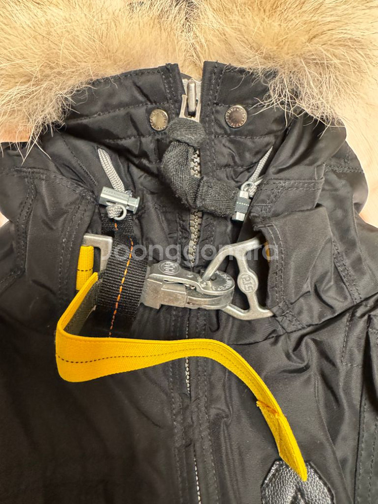 파라점퍼스 고비 20FW 롯데탑스(M) 팝니다--1