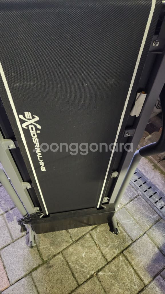 런닝머신 근거리 무료배송. 택배가능(택배비 들어갑니다)--1