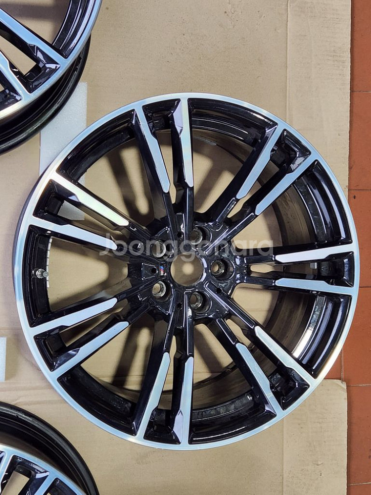 BMW M5 정품휠 706M 판매합니다.--2