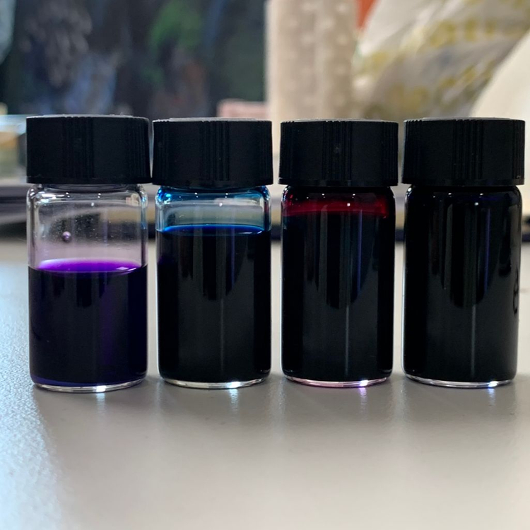 소분 잉크(디아민,몽블랑,토노앤림스,로버트오스터) 이미지